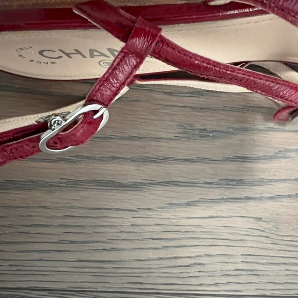 Genuine Channel Red Sandal Flat!' - Picture 5 of 8